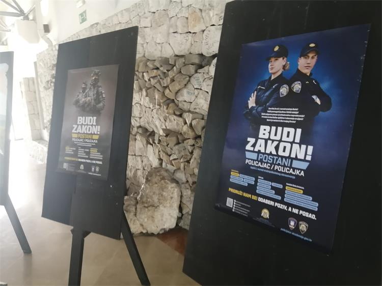 Slika /PU splitsko-dalmatinska 2022/Budi zakon/budi zakon split.jpg